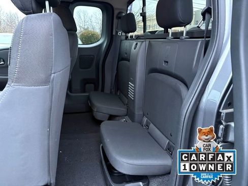 Certified 2025 Nissan Frontier SV image 21