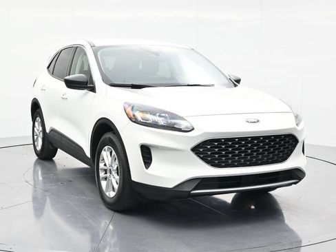 Used 2022 Ford Escape SE w/ Cold Weather Package AWD/4WD image 3