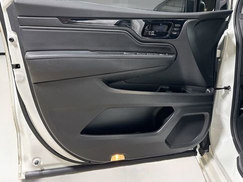 Used 2023 Honda Odyssey Touring image 23