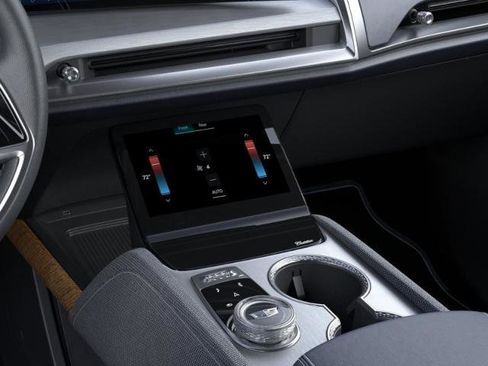 New 2026 Cadillac Vistiq Premium Luxury w/ LPO, Premium Carpet Package AWD/4WD image 23