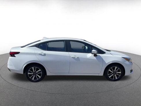 Used 2025 Nissan Versa SV image 16