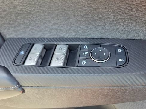 Used 2023 Mitsubishi Outlander SE FWD image 33