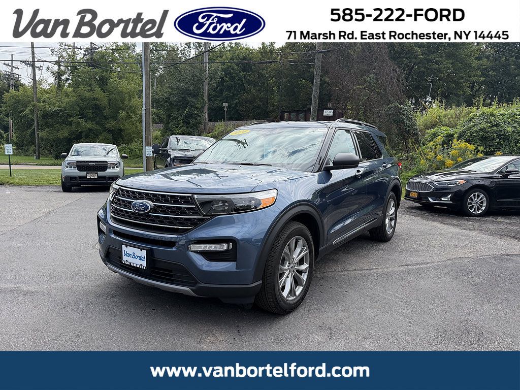 Used 2020 Ford Explorer XLT w/ Equipment Group 202A AWD/4WD image 1
