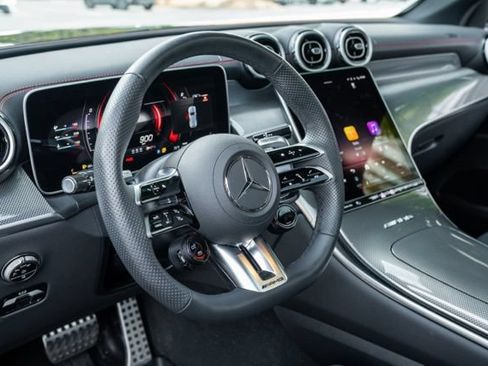 Used 2025 Mercedes-Benz GLC 43 AMG 4MATIC image 29