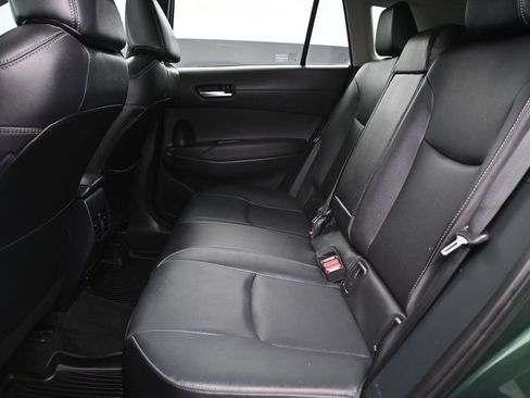 Used 2023 Toyota Corolla Cross XLE w/ Convenience Package FWD image 11