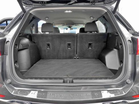 Used 2021 Chevrolet Equinox LT image 16