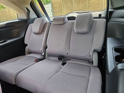 Used 2024 Honda Odyssey EX image 16
