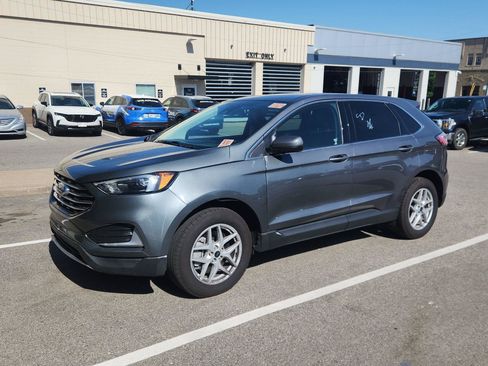 Used 2024 Ford Edge SEL AWD/4WD image 9