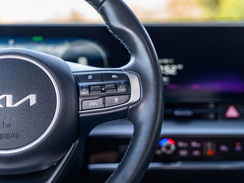 Used 2023 Kia Sportage SX image 24