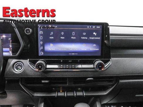 Used 2023 Chevrolet Colorado W/T image 12