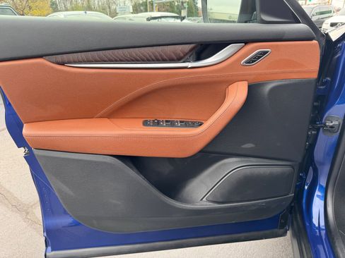 Used 2022 Maserati Levante GT image 4