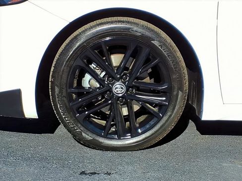 Certified 2025 Toyota Camry SE image 9