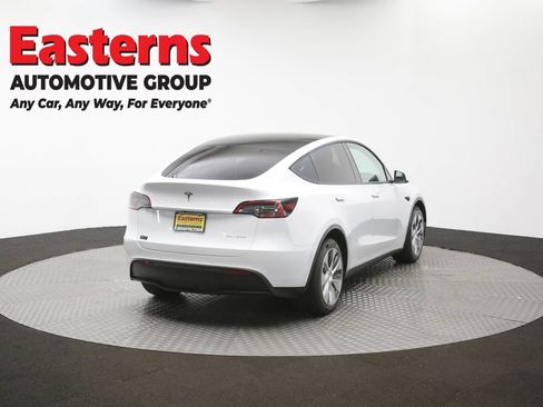 Used 2021 Tesla Model Y Long Range AWD/4WD image 34