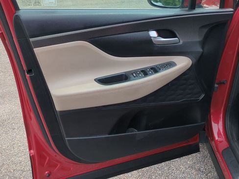Used 2019 Hyundai Santa Fe SE FWD image 19