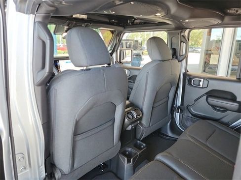 Used 2024 Jeep Wrangler Sport S image 14