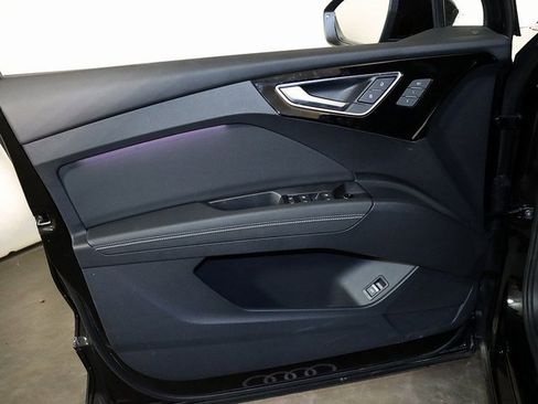 Used 2024 Audi Q4 e-tron Premium Plus w/ Premium Plus image 24