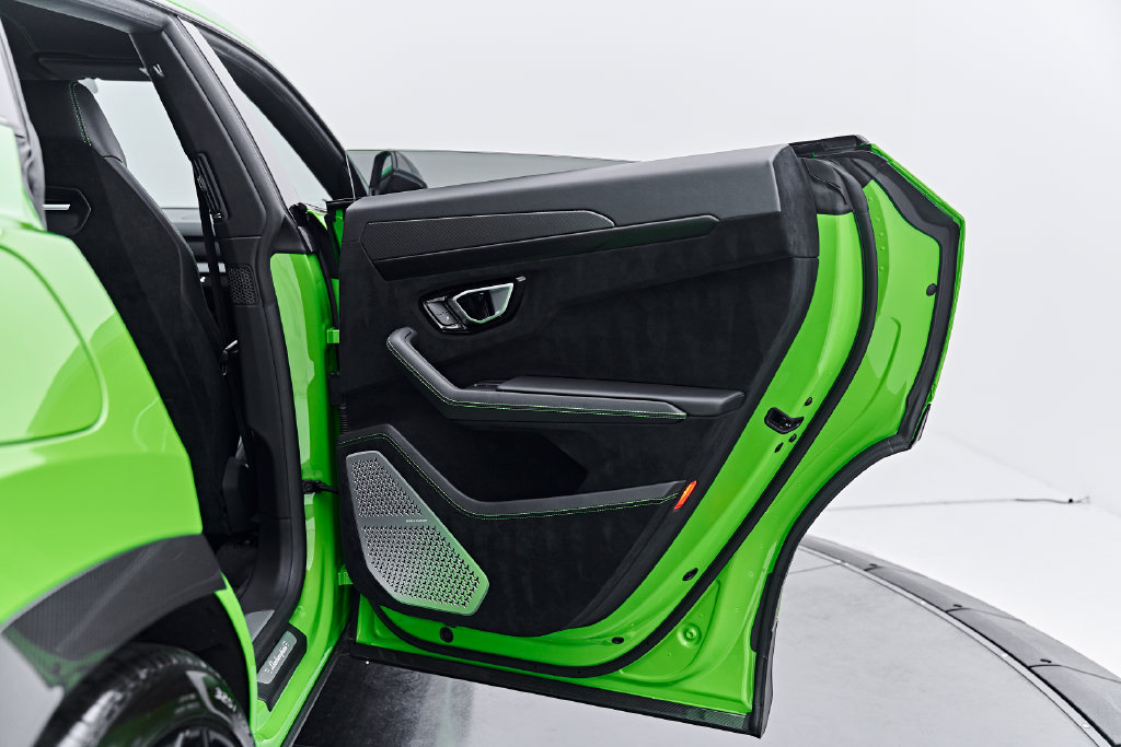 Used 2023 Lamborghini Urus Performante AWD/4WD image 39