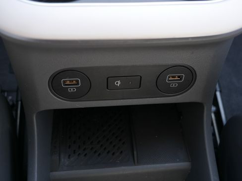 Certified 2024 Hyundai Ioniq 5 Limited AWD/4WD image 32