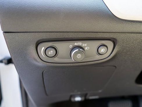 Used 2023 Buick Encore GX Preferred w/ Cold Weather Comfort Package FWD image 21