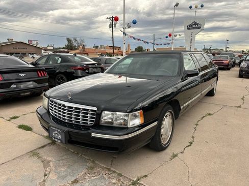 Used 1998 Cadillac De Ville FWD image 3