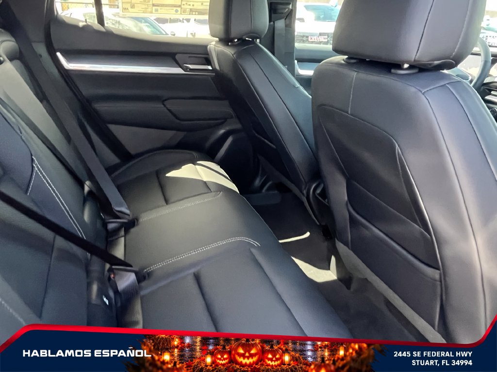 New 2027 GMC Terrain Elevation w/ Elevation Premium Package FWD image 18