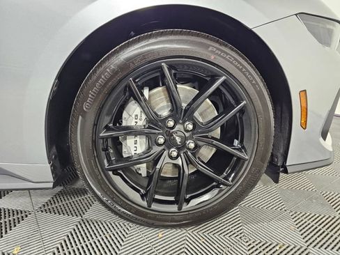 Used 2025 Ford Mustang GT RWD image 9