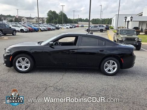 Used 2023 Dodge Charger SXT RWD image 4
