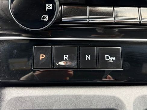 Used 2025 Nissan Armada Platinum w/ Convenience Package RWD image 26
