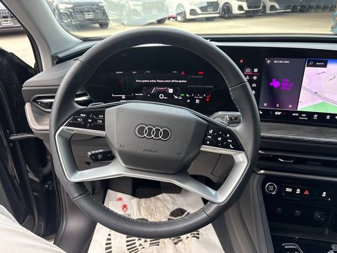 Used 2025 Audi Q5 Premium Plus w/ Premium Plus AWD/4WD image 17