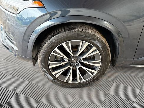Used 2021 Volvo XC90 T5 Momentum w/ Climate Package image 36