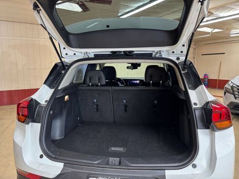 Used 2025 Buick Encore GX Preferred FWD image 30