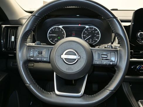 Certified 2024 Nissan Pathfinder SV image 14