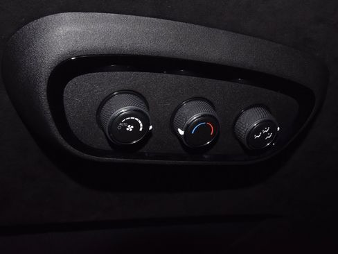 Used 2022 Dodge Durango R/T image 19