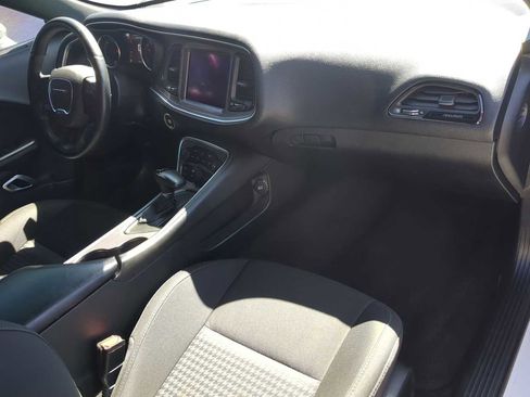 Used 2018 Dodge Challenger R/T image 28