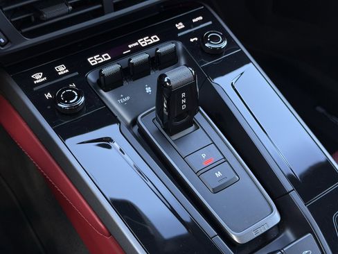 Certified 2025 Porsche 911 Carrera image 22