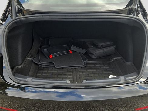 Used 2022 Tesla Model 3 Performance image 11