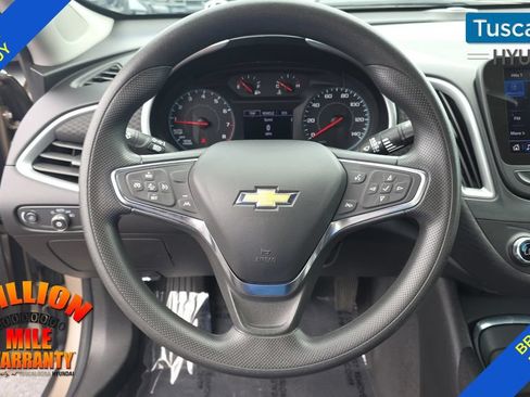 Used 2024 Chevrolet Malibu LT FWD image 16