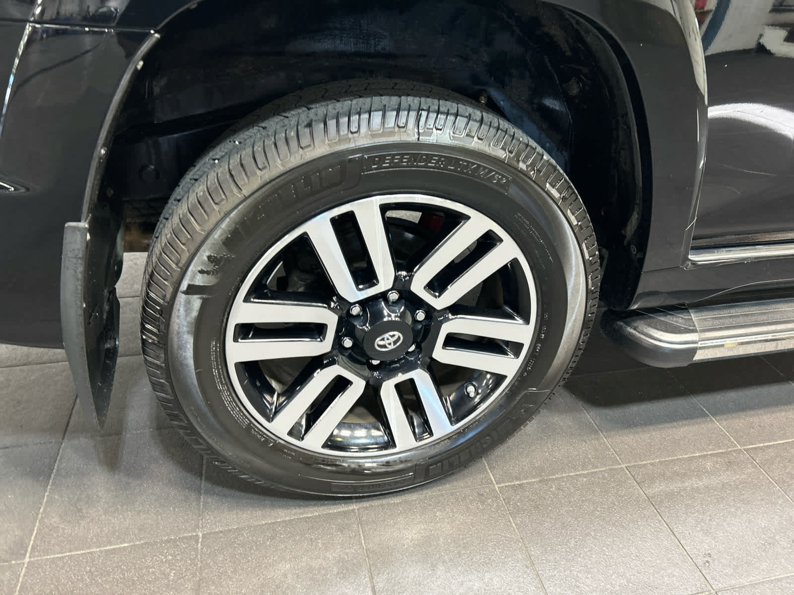 Used 2018 Toyota 4Runner Limited AWD/4WD image 9