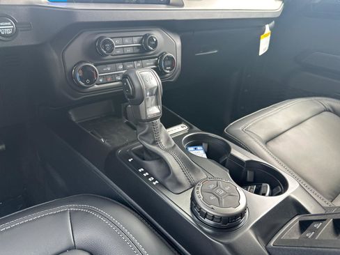 New 2026 Ford Bronco Outer Banks AWD/4WD image 9
