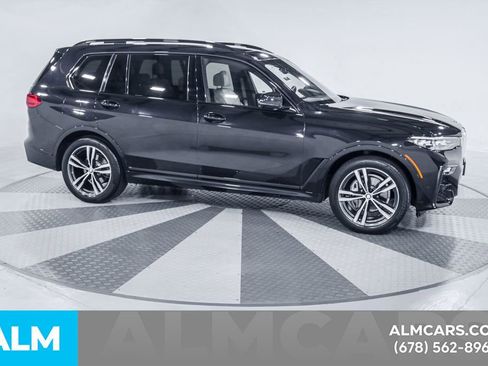 Used 2022 BMW X7 xDrive40i w/ M Sport Package image 14
