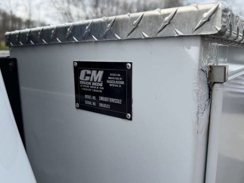 Used 2022 Ford F350 XL w/ Power Equipment Group image 9