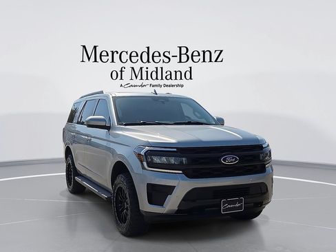 Used 2022 Ford Expedition XLT AWD/4WD image 1