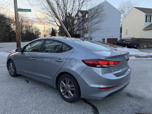 Used 2017 Hyundai Elantra Value Edition image 6
