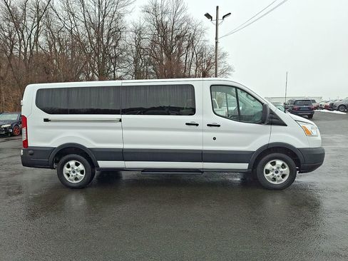 Used 2018 Ford Transit 350 XLT image 8