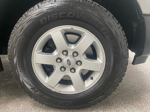 Used 2014 Ford Expedition XL image 23