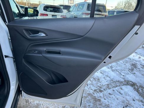 Used 2021 Chevrolet Equinox LT image 15