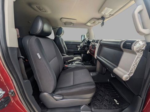Used 2008 Toyota FJ Cruiser 2WD image 21