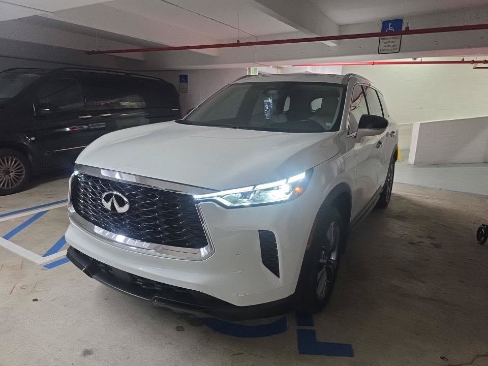 Used 2024 INFINITI QX60 Luxe FWD image 11