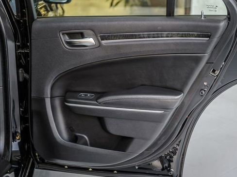 Used 2020 Chrysler 300 Limited image 55