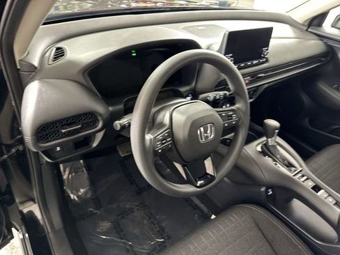 Certified 2023 Honda HR-V LX image 24